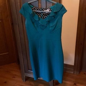 Beautiful teal fitted dress Size 10 from Sandra Darren